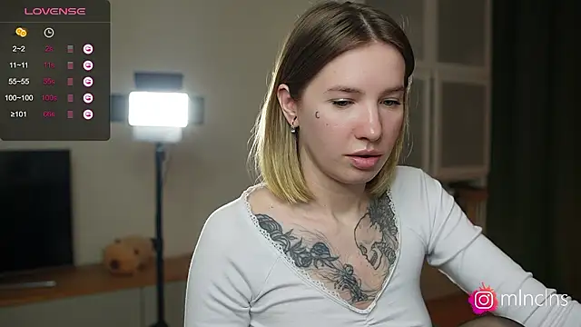 melanielwithu - Melanielwithu's free webcam - UK Sex Cams