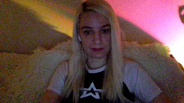 cyralinn - Cyralinn's free webcam - UK Sex Cams