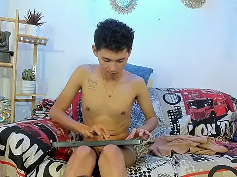 milanhot2006 - Milanhot2006's free webcam - UK Sex Cams