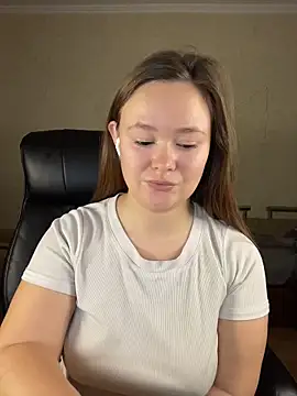 Webcam Model (CaramelleSugarr)  is live.Free join now!