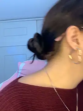 Webcam Model (Valu_euphoria)  is live.Free join now!