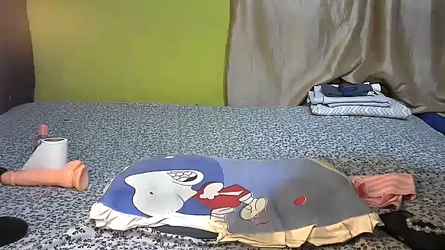 sweet_berry- (Ask my age) - oil show