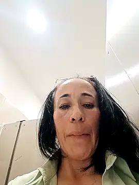 coeur_de_luxure - Coeur_de_luxure's free webcam - UK Sex Cams