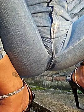 Webcam Model (Yuky_ta)  is live.Free join now!