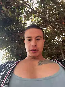 dominickvegas (Ask my age) - Make me happy My ass