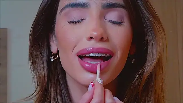 ayanalys - AyanaLys's free webcam - UK Sex Cams