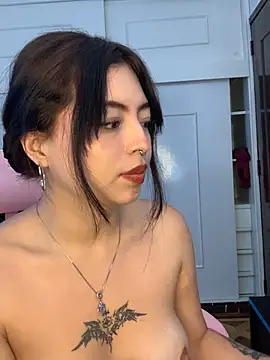 Webcam Model (Valu_euphoria)  is live.Free join now!