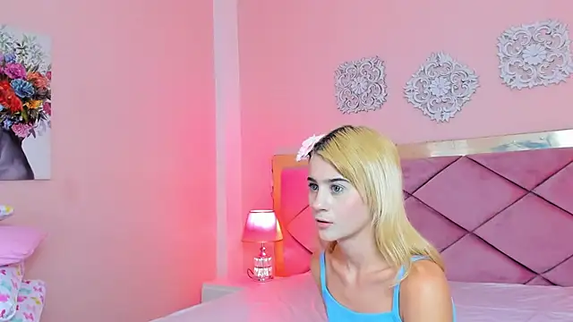 chloelaurentt - ChloeLaurentt's free webcam - UK Sex Cams