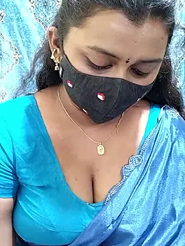 Tanuja-Sexy