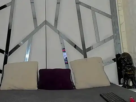 shanayakops - ShanayaKops's free webcam - UK Sex Cams