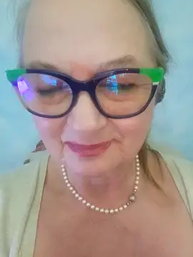 hot-muci - Hot-Muci's free webcam - UK Sex Cams