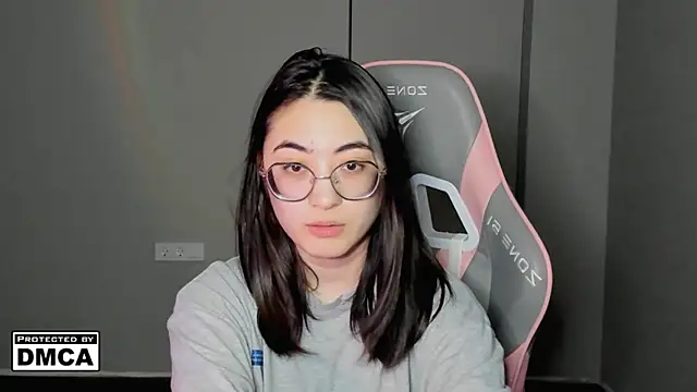 meilideqian1 - MeilideQian1's free webcam