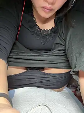 daaqnn - Daaqnn's free webcam