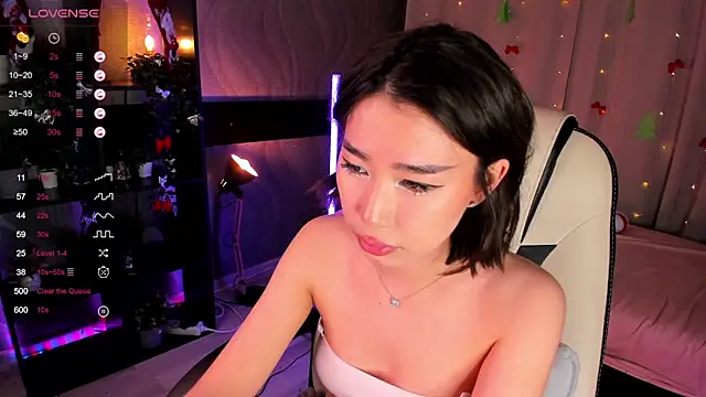 sensualily - Sensualily's free webcam - UK Sex Cams