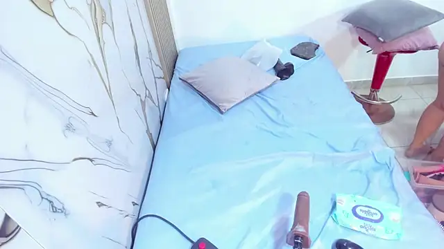 YUSELFI_ROSS_ webcam