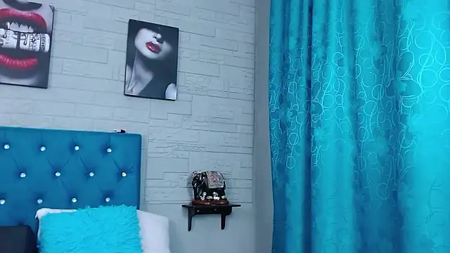 zolanibaker - ZolaniBaker's free webcam