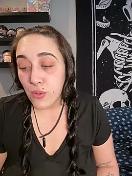 thicbunz - ThicBunz's free webcam - UK Sex Cams