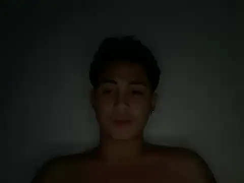 john_thomas20 (M young) - 9inch cock here lets cum