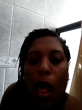 Maliaebonyfetish webcam