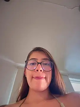 sara_calderon webcam