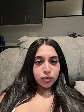LilMisIndianx webcam