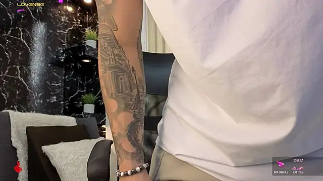 Alexander_ferre webcam