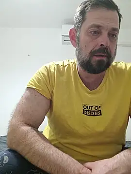 zefside42 (Ask my age) - I'll suck a dildo