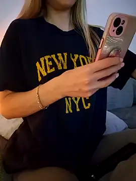 luna_veil - Luna_Veil's free webcam - UK Sex Cams