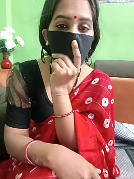 SareeQween143 webcam