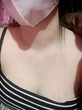 miheni (F young) - Phun nước trên live