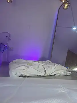 Webcam Model (hade_rosse)  is live.Free join now!