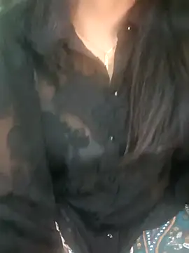 Webcam Model (tamil_thaara03)  is live.Free join now!