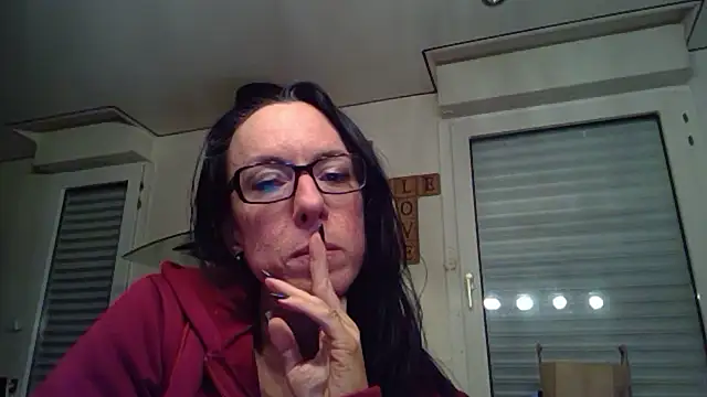 fitgirl-maeva - FITGIRL-MAEVA's free webcam