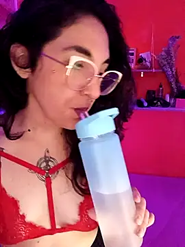 melinerd (F young) - oil in all body oleo em todo o corpo