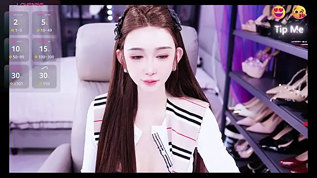 liora- - Liora-'s free webcam