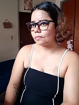 saenz_eymi (F young) - double dildo in pussy