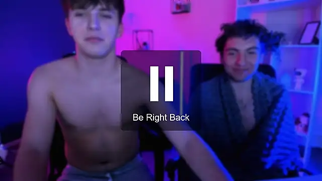 travis_wolf_ (Ask my age) - kiss neck