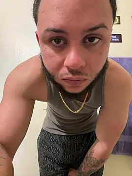 tu_papi_favorito (M young) - Chat un rato mientras me baño