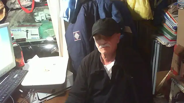 nonnomaturobisex (M grandpa) - masturbazione,lenta e veloce.e altro.