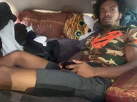 slimecrownzout5 - SlimeCrownzOut5's free webcam