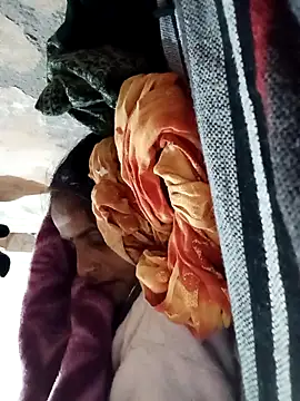 hasmi_hot09 - Hasmi_hot09's free webcam - UK Sex Cams