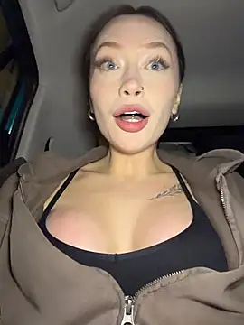 citylynx (F young) - RUb pussy in panties and taste fingers