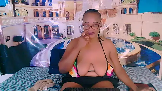 ebonybloom69 - EbonyBloom69's free webcam