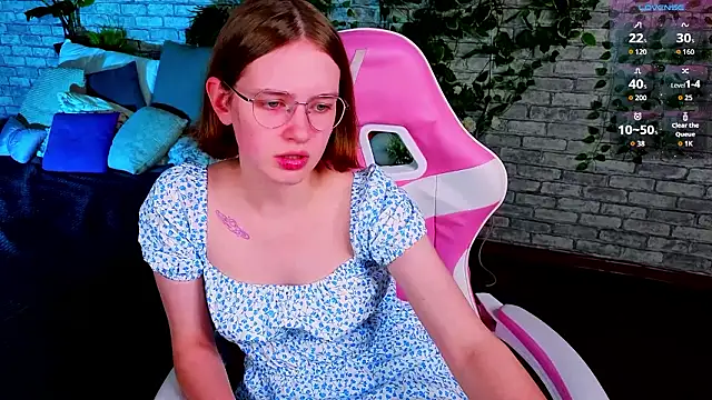 mia_mooore - Mia_Mooore's free webcam