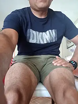 chicoguapo8 - Chicoguapo8's free webcam - UK Sex Cams