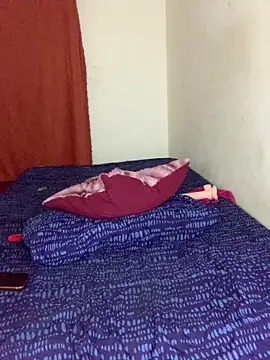 Webcam Model (Lady-Amina)  is live.Free join now!