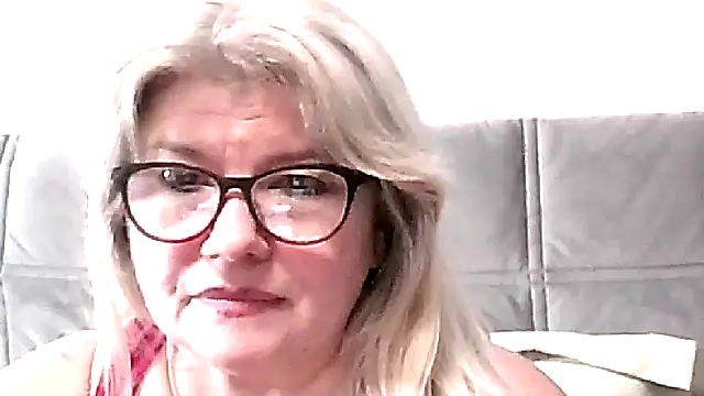 diana_49 - Diana_49's free webcam