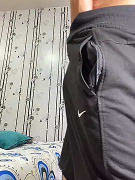 king_draven3 (M young) - Saliva in chest , keep jerk close cum