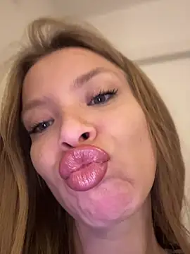 anastasiaaniess - AnastasiaAniess's free webcam