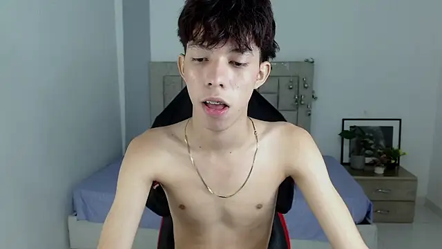 nico__fox123 (M twink) - show ass and spank x4